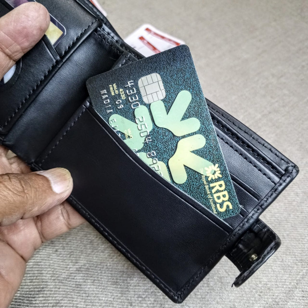 Single Button Wallet with Zip